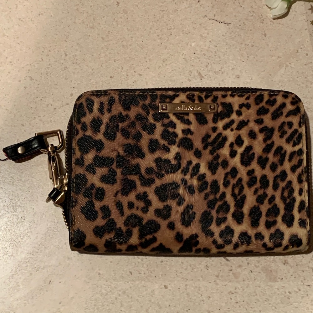 Stella and dot leopard print wallet